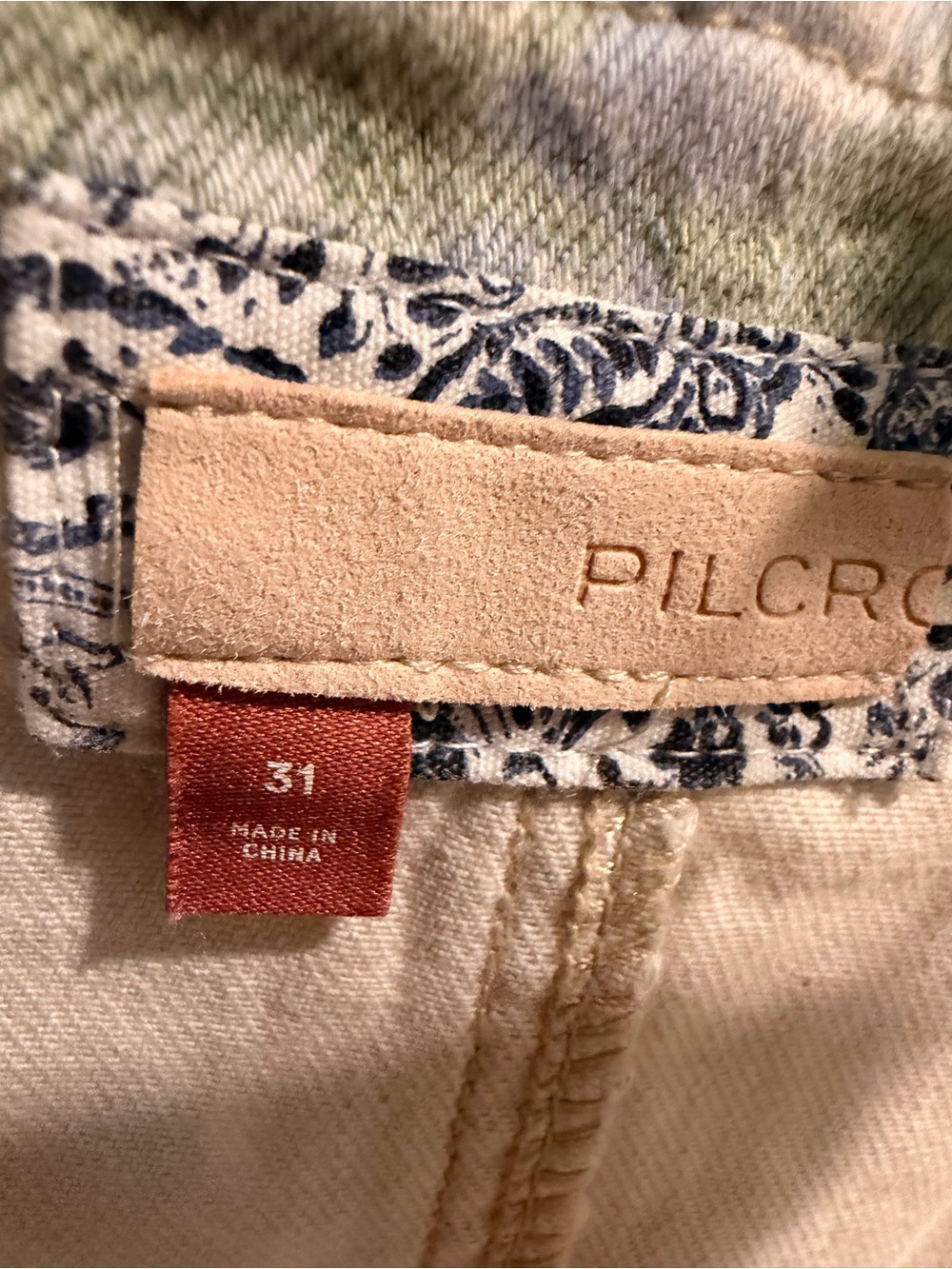 Pilcro Light Blue Floral Denim Short Overalls - Great Condition! - Picture 3 of 5
